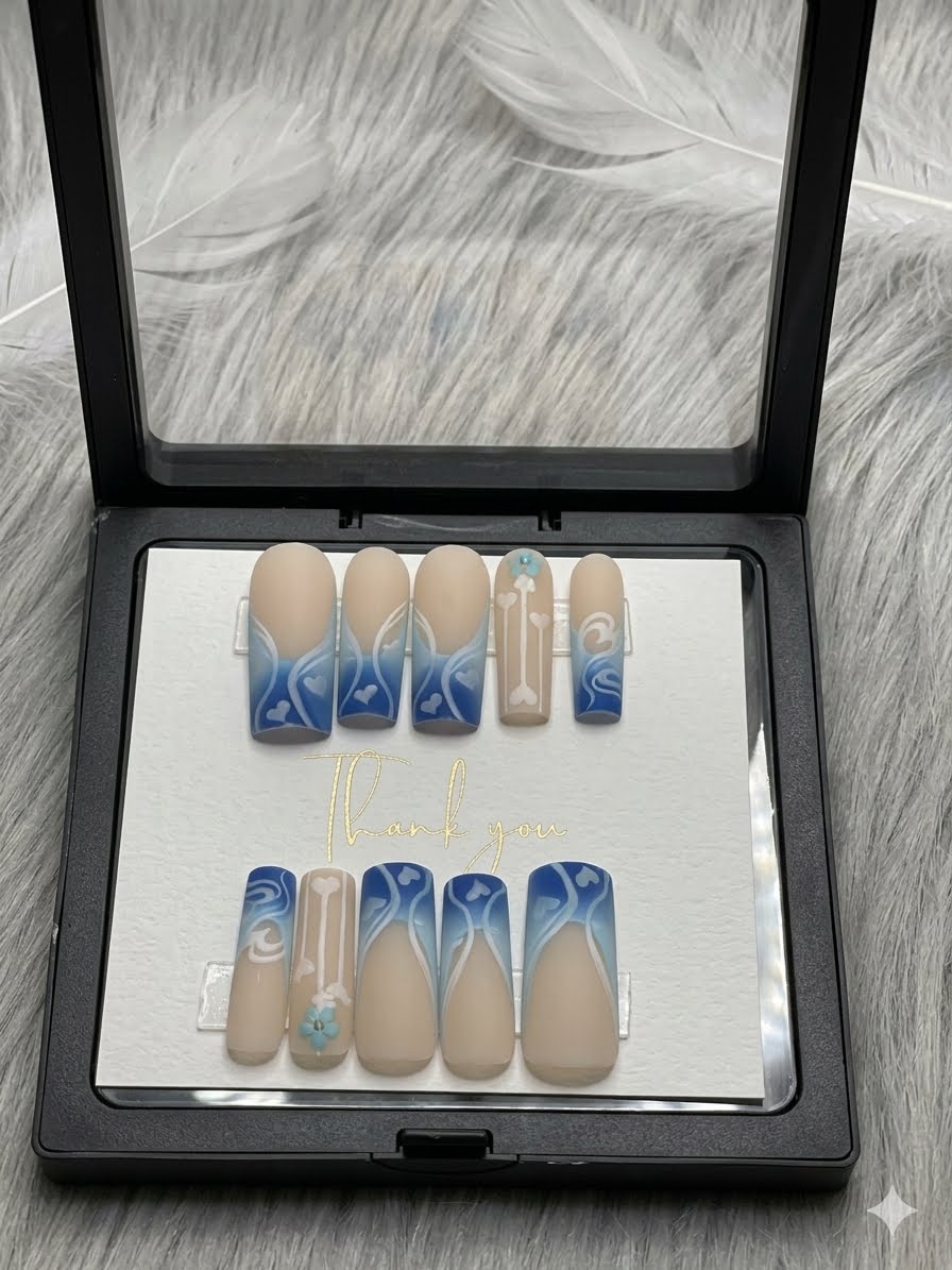 Bluebell Kisses Press-On Nails