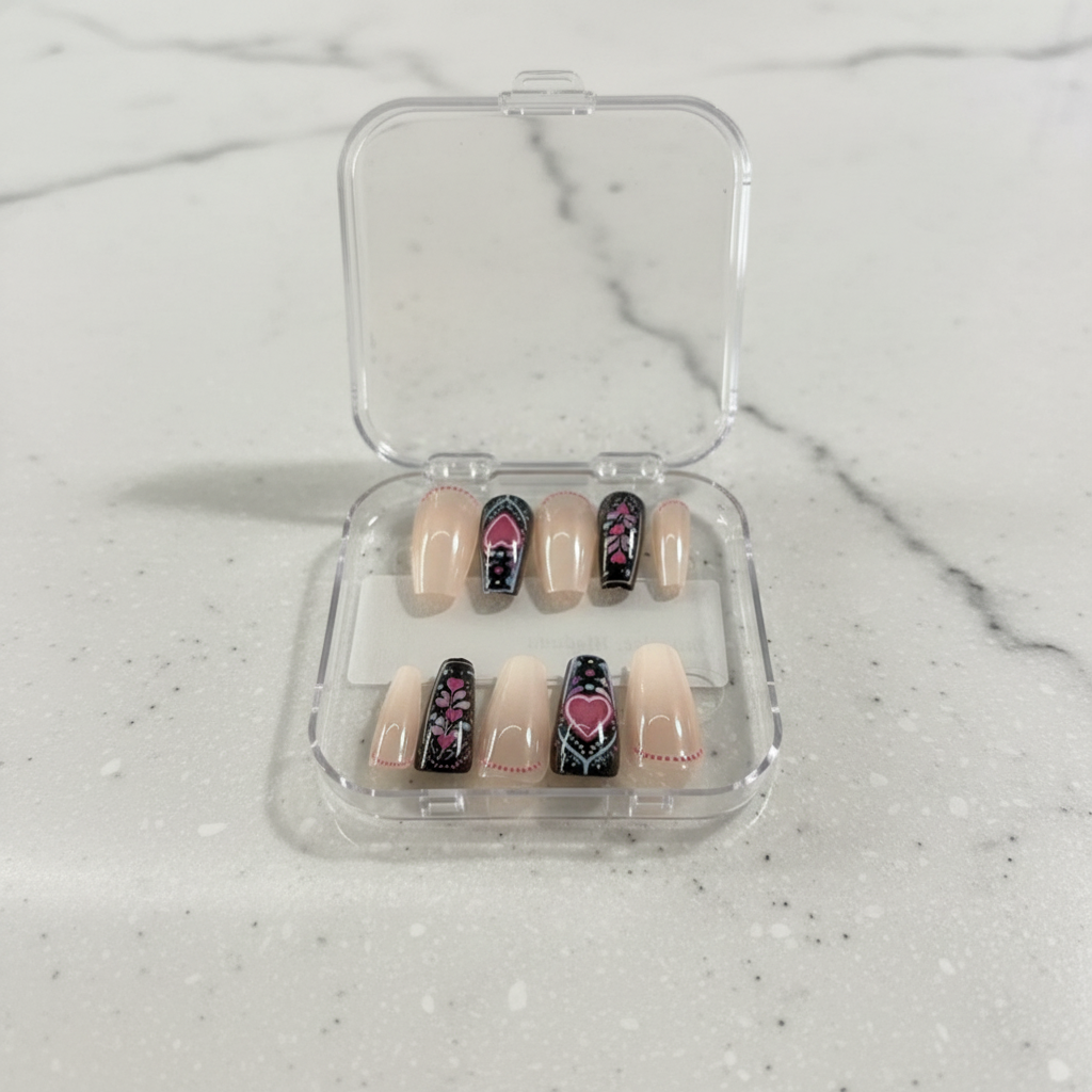 Black Floral Heart Press-On Nail Set